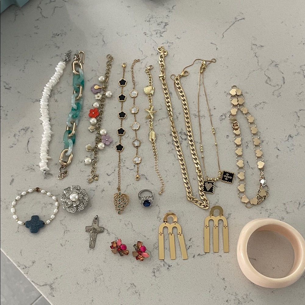 Elegant Gold and Black Women's Jewelry Set. Jcrew. Ann Taylor and others.